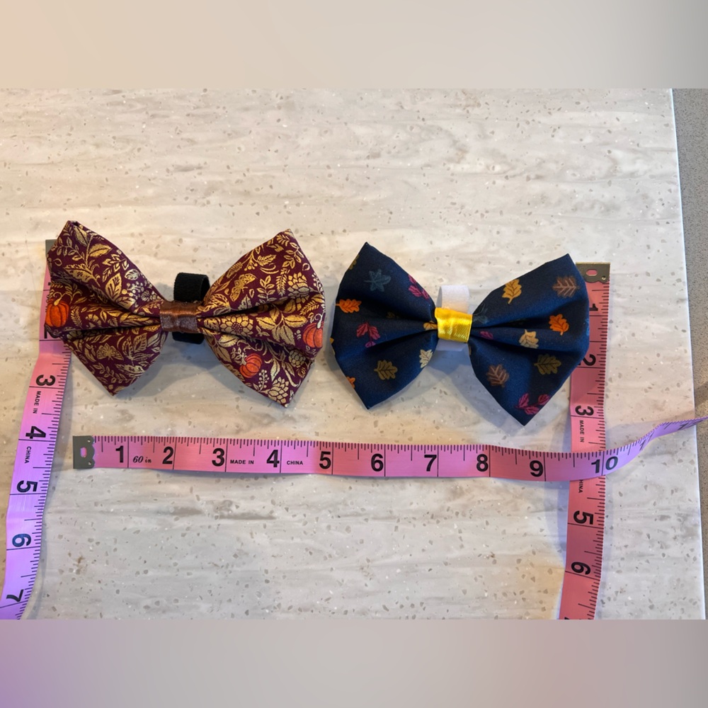 Elegant Dog Bow Tie Set - Autumn Leaves Design - Picture 3 of 9